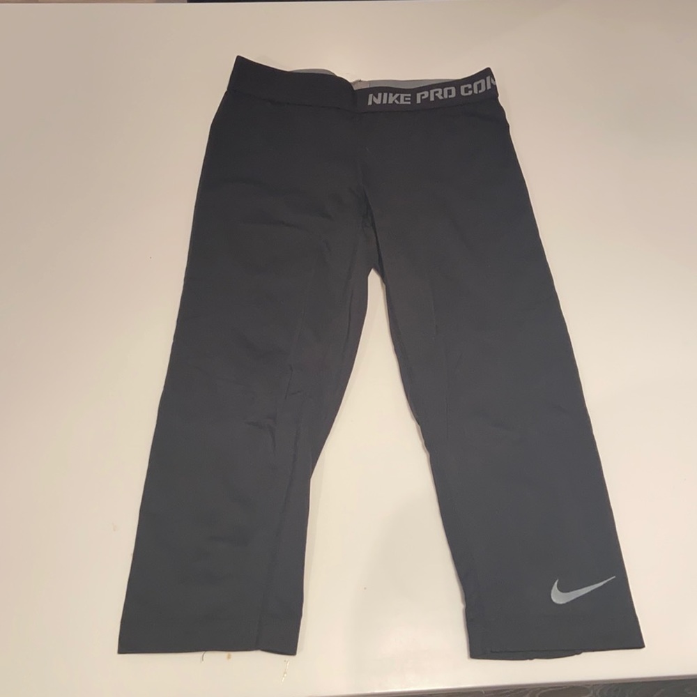 Nike Pro Crops